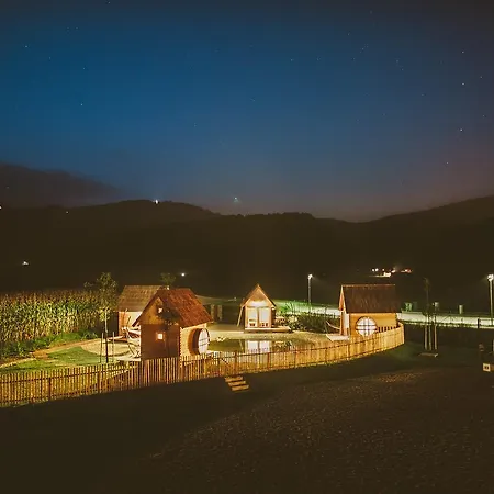 Glamping 캠프장 Radlje ob Dravi